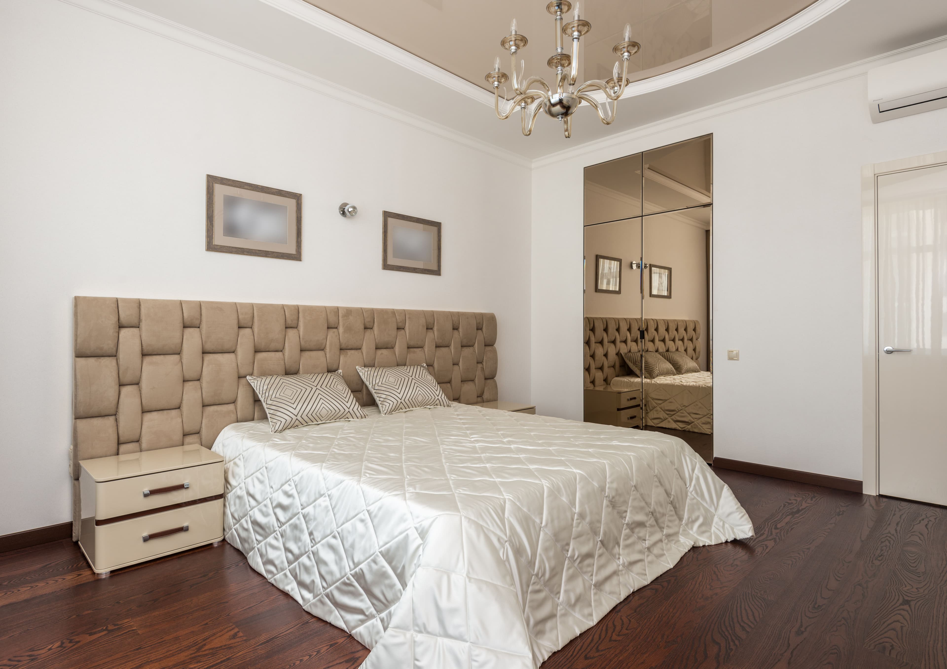 Premium Clean Living Space Background 4